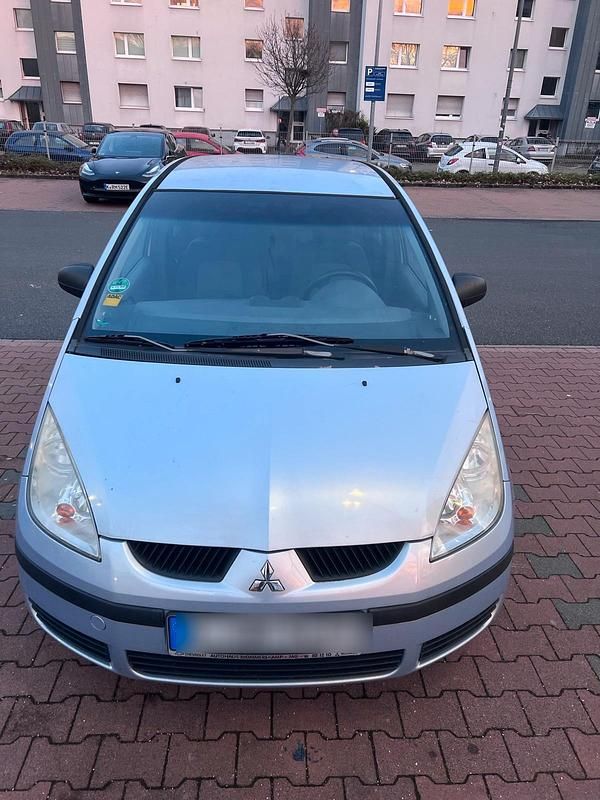 Grau Gebraucht 2006 Mitsubishi Colt Motion Limousine | 1.750 € (Fairer Preis) - Bild 1/4