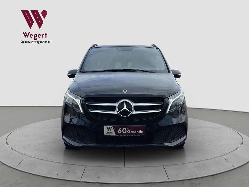 Gebraucht Mercedes V300 237 PS (174 kW) 2023 Schwarz Van / Kleinbus