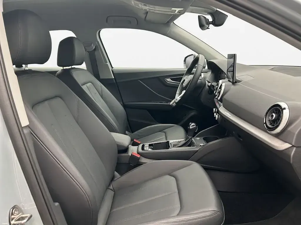Gebraucht Audi Q2 Advanced 150 PS (110 kW) 2025 Pfeilgrau perleffekt SUV