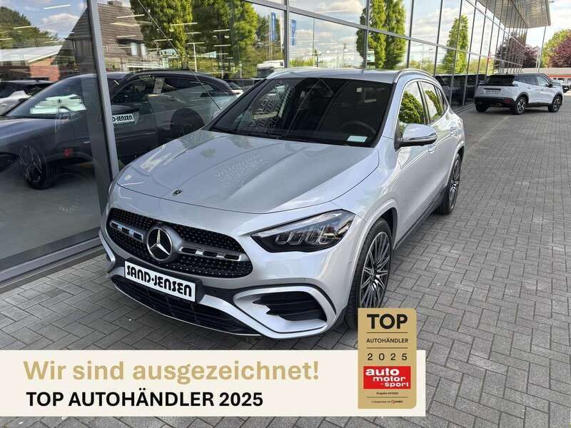 Iridiumsilber metallic Gebraucht 2024 Mercedes GLA200 AMG Line Premium SUV | 40.995 € (Etwas zu teuer) - Bild 1/4