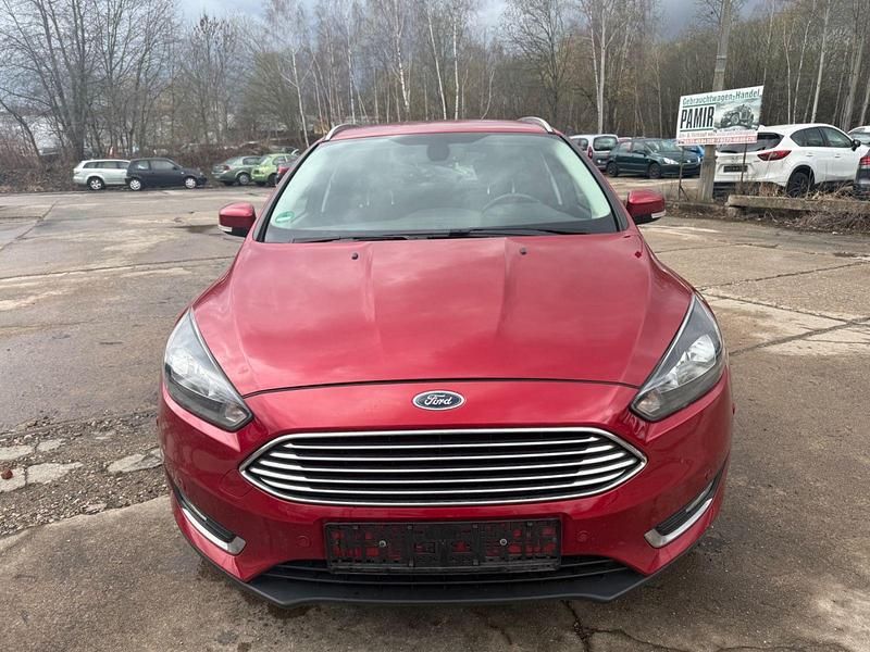 Gebraucht Ford Focus Titanium 150 PS (110 kW) 2018 Rot Kombi