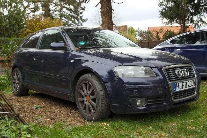 Blau Gebraucht 2006 Audi A3 Limousine | 3.500 € (Guter Preis) - Bild 1/4