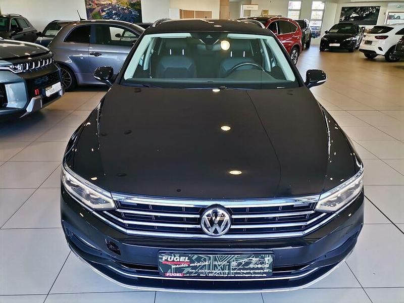 Gebraucht VW Passat Elegance 200 PS (147 kW) 2020 Schwarz Kombi