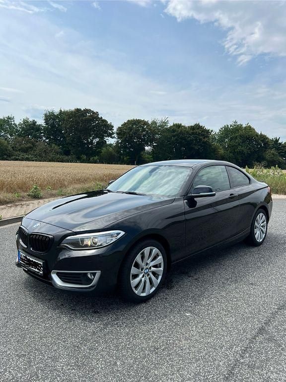 Schwarz Gebraucht 2014 BMW 218 Coupé | 13.800 € (Etwas zu teuer) - Bild 1/4