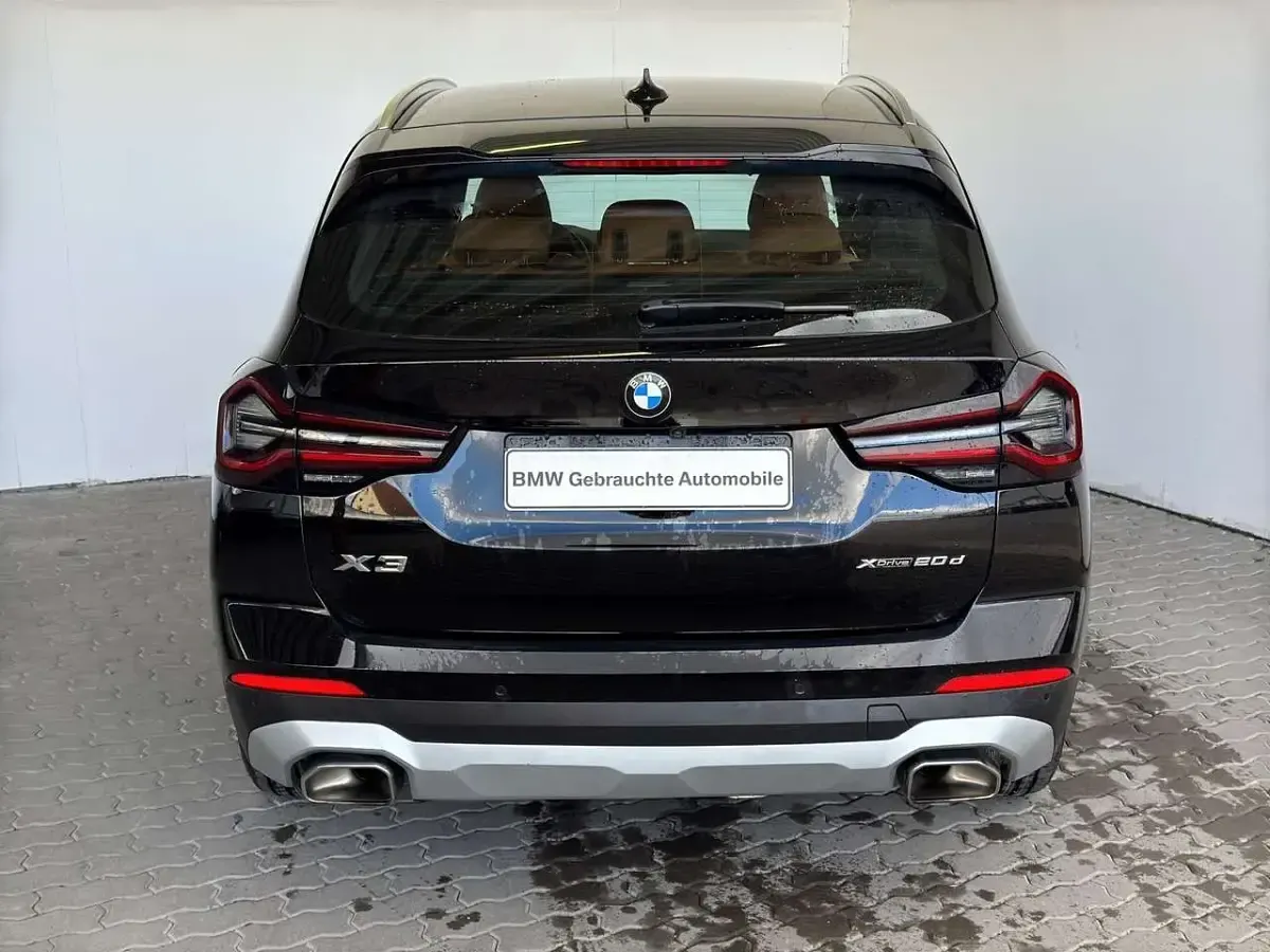 Gebraucht BMW X3 Sport Line 190 PS (139 kW) 2024 Schwarz SUV
