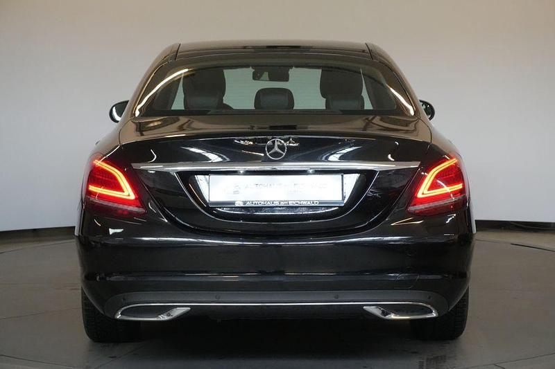 Gebraucht Mercedes C200 184 PS (135 kW) 2019 Schwarz Limousine