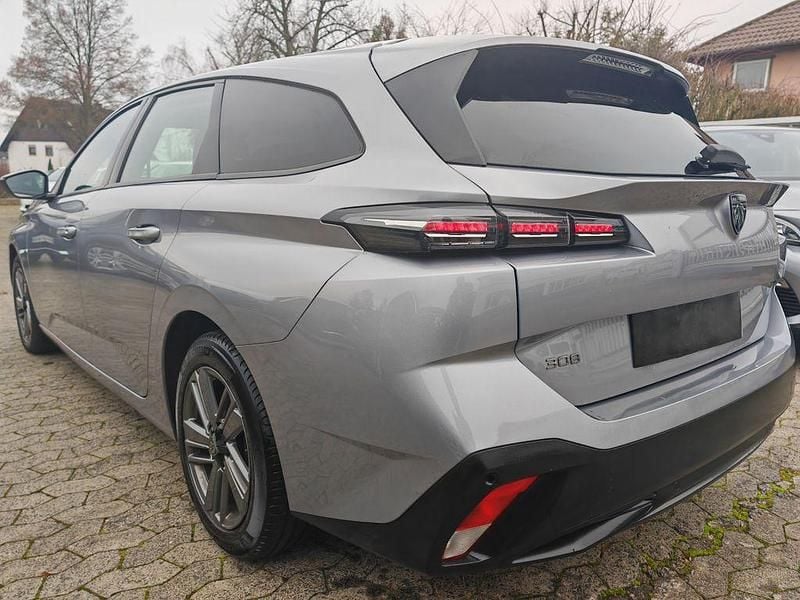 Gebraucht Peugeot 308 SW 131 PS (96 kW) 2022 Grau Kombi