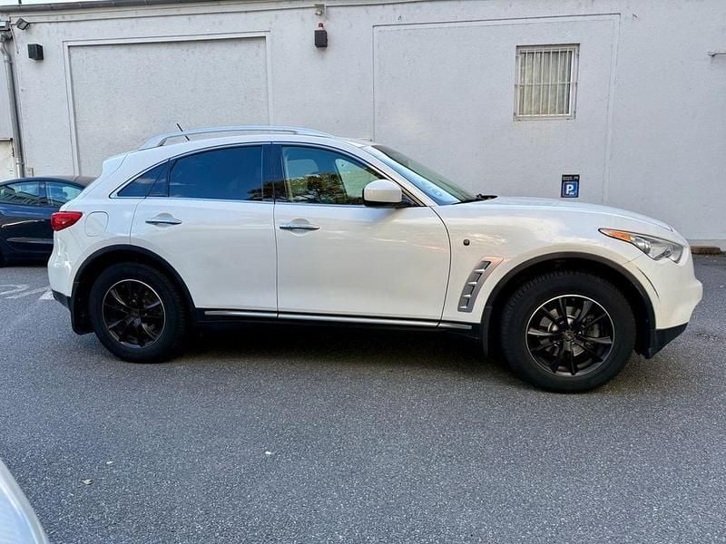 Gebraucht Infiniti Fx35 320 PS (235 kW) 2010 Weiß SUV