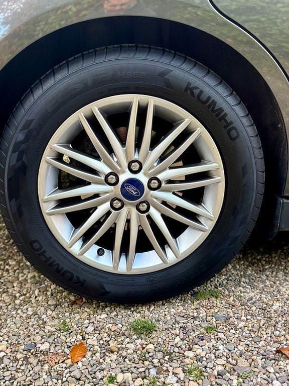 Gebraucht Ford C-MAX Titanium 125 PS (91 kW) 2018 Grau Van / Kleinbus