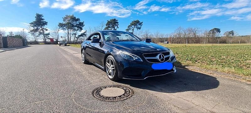 Schwarz Gebraucht 2013 Mercedes E350 Coupé | 23.500 € (Etwas zu teuer) - Bild 1/4