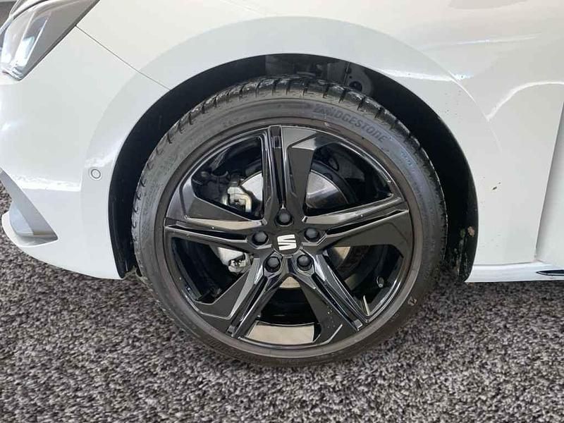 Gebraucht Seat Leon ST Black Edition 150 PS (110 kW) 2025 Nevada weiss metallic Kombi