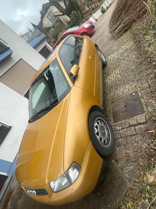 Gebraucht Audi A3 101 PS (74 kW) 1997 Orange Kleinwagen