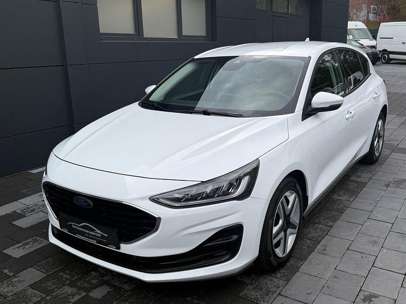 Gebraucht Ford Focus Cool & Connect 120 PS (88 kW) 2022 Weiß Limousine