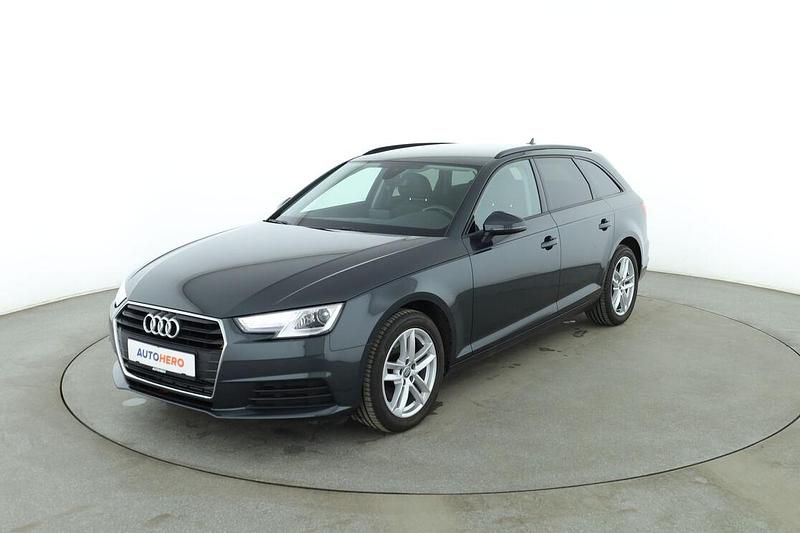 Gebraucht Audi A4 2019 Grau Kombi