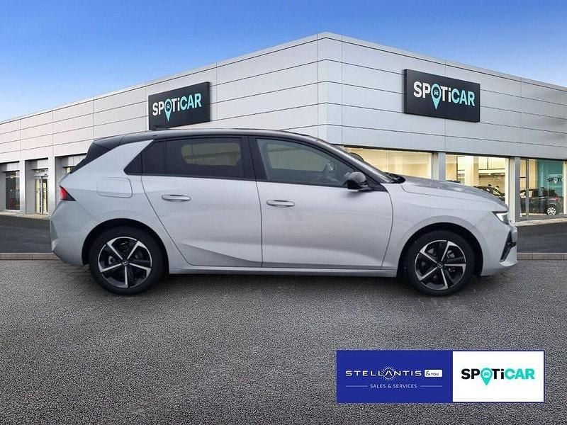 Gebraucht Opel Astra 131 PS (96 kW) 2024 Grau Limousine