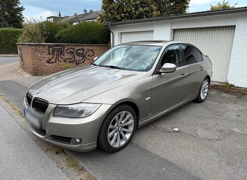 Gebraucht BMW 316 116 PS (85 kW) 2011 Andere farben Limousine
