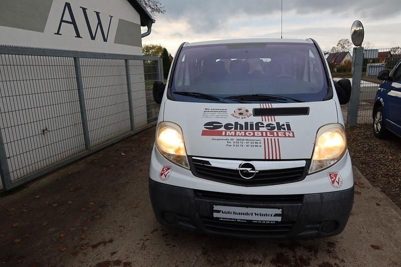 Gebraucht Opel Vivaro 114 PS (83 kW) 2008 Weiß Van / Kleinbus