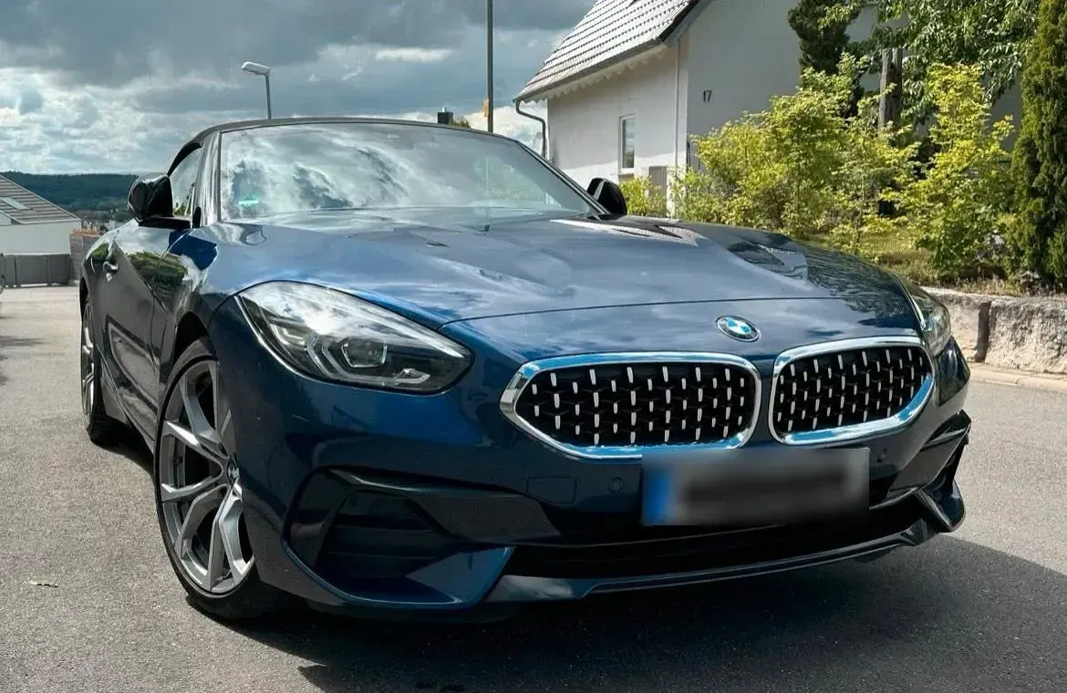 Gebraucht BMW Z4 Sport Line 194 PS (142 kW) 2022 Blau Cabrio