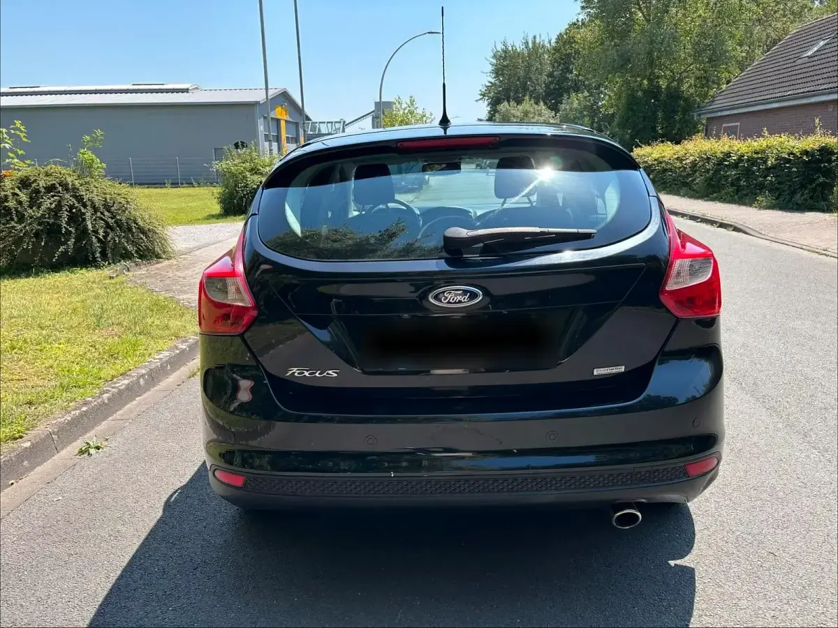 Gebraucht Ford Focus Titanium 150 PS (110 kW) 2012 Schwarz Limousine