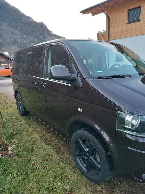 Usata VW Multivan 180 CV (132 kW) 2012 Marrone Monovolume