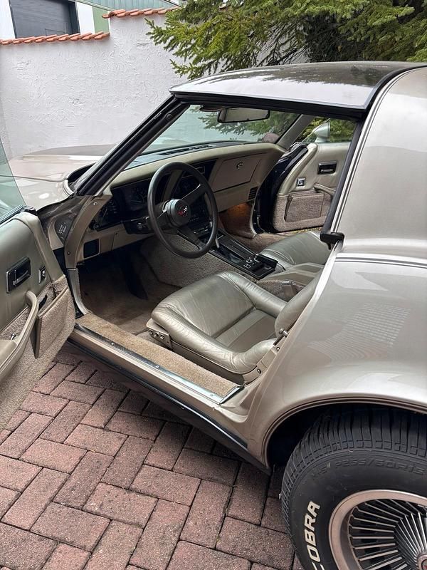 Gebraucht Corvette C3 203 PS (149 kW) 1982 Gold Coupé