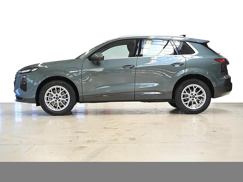 Neu Audi Q3 272 PS (200 kW) 2026 Salbeigrün metallic SUV