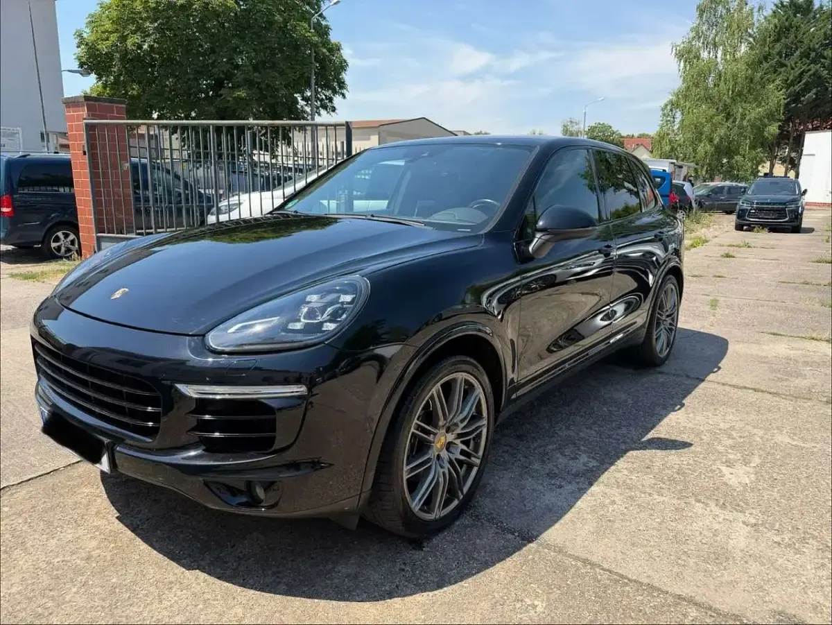 Gebraucht Porsche Cayenne Diesel Platinum Edition 262 PS (192 kW) 2017 Tiefschwarz SUV