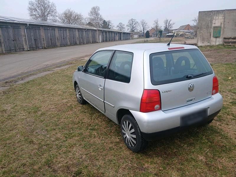 Gebraucht VW Lupo 50 PS (36 kW) 2002 Silber Kleinwagen