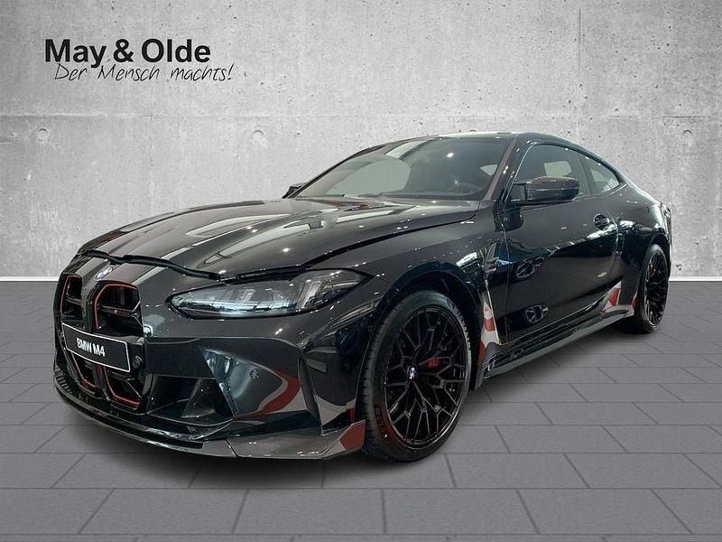 Black sapphire metallic (schwarz) Gebraucht 2025 BMW M4 Performance Coupé | 136.990 € (Fairer Preis) - Bild 1/4