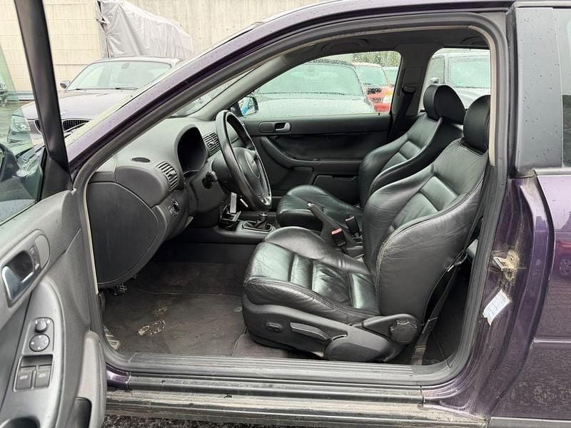 Gebraucht Audi A3 Sport 101 PS (74 kW) 2002 Violet Kleinwagen