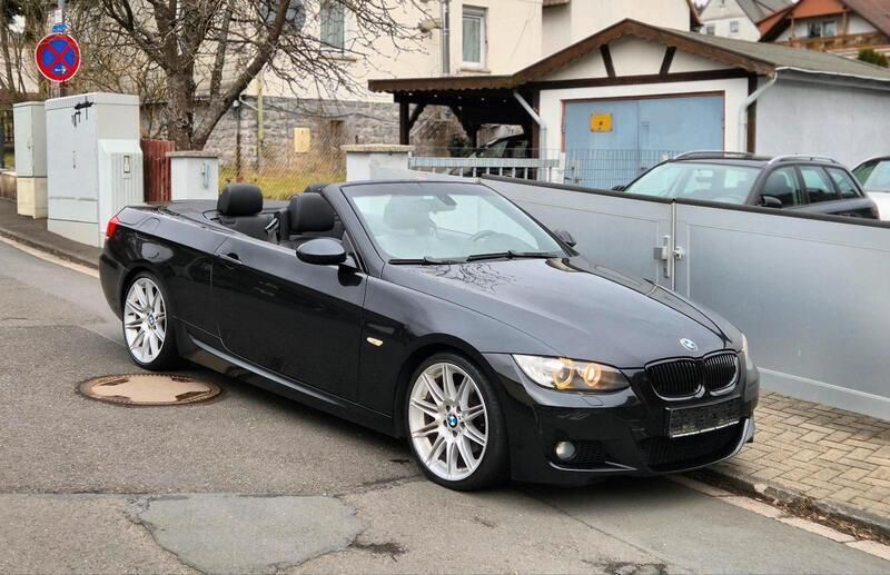 Schwarz Gebraucht 2009 BMW 320 Cabriolet M Sport Cabrio | 9.900 € (Superpreis) - Bild 1/4