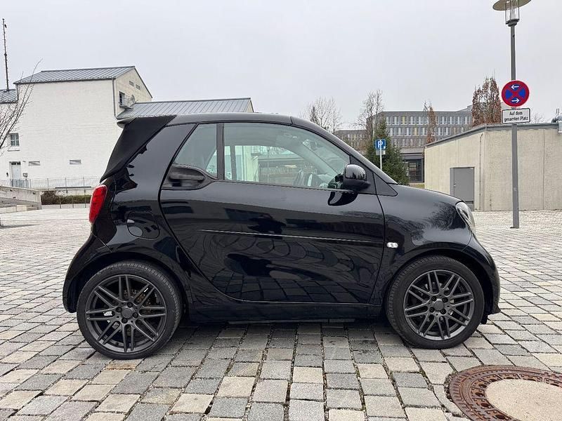 Gebraucht Smart ForTwo Cabrio Brabus 109 PS (80 kW) 2017 Schwarz Cabrio