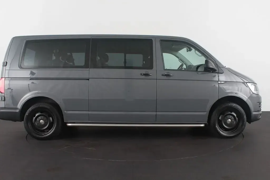 Gebraucht VW T6 114 PS (83 kW) 2017 Grau Van