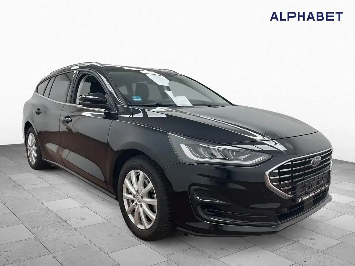 Gebraucht Ford Focus Titanium 116 PS (85 kW) 2023 Schwarz Kombi