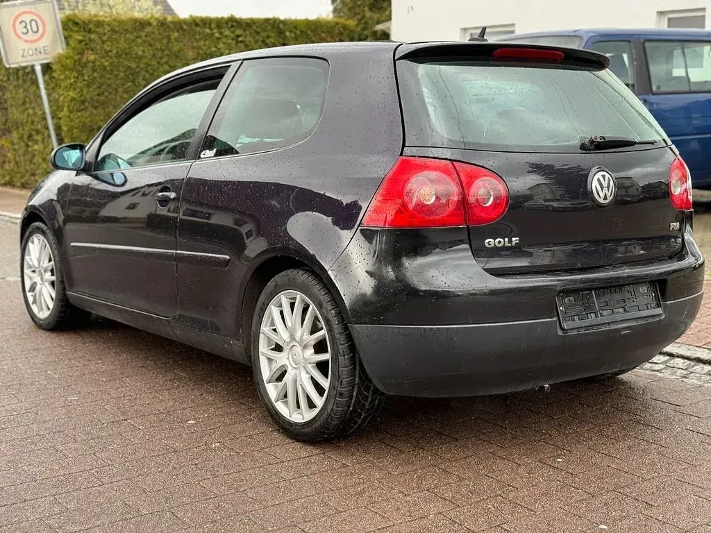 Gebraucht VW Golf V Sportline 150 PS (110 kW) 2004 Blau Kleinwagen