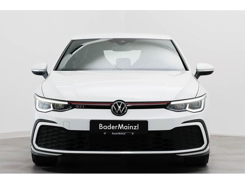 Gebraucht VW Golf VIII GTI 245 PS (180 kW) 2022 Weiß Limousine