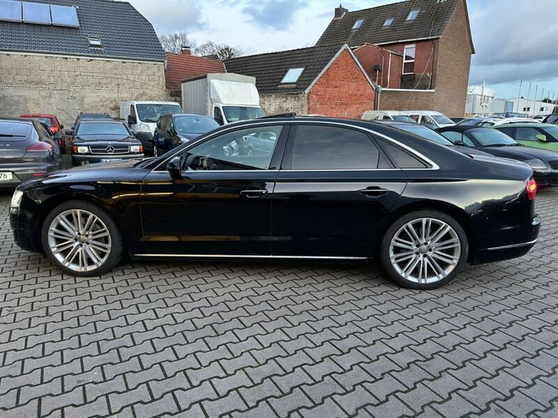 Schwarz Gebraucht 2017 Audi A8 Sport Limousine | 23.999 € (Etwas zu teuer) - Bild 1/4