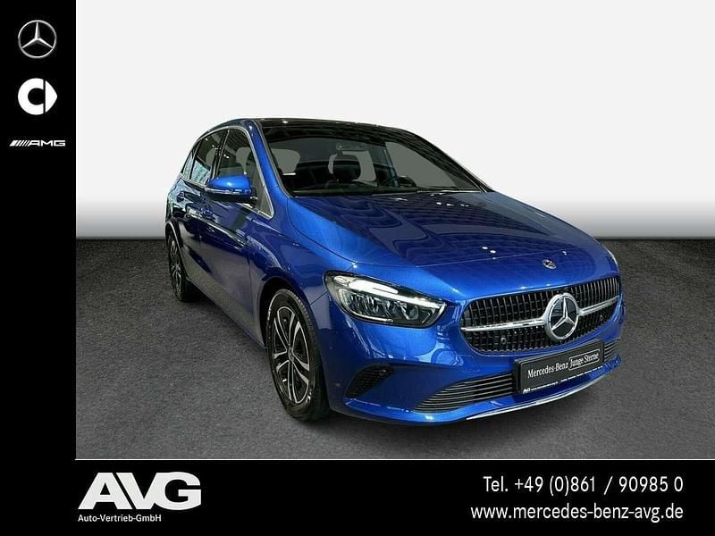 Gebraucht Mercedes B250 Progressive 224 PS (164 kW) 2024 Lack spektralblau Van / Kleinbus