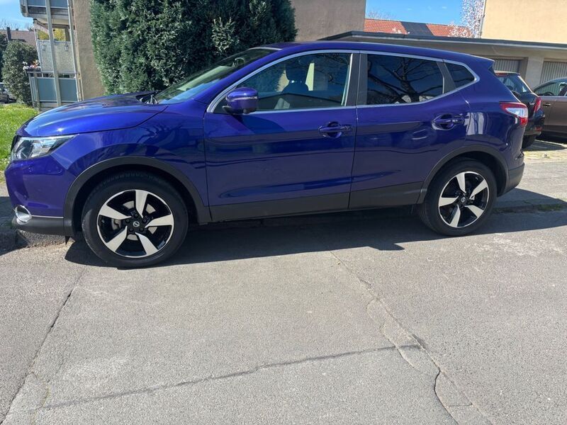 Blau Gebraucht 2015 Nissan Qashqai 360º SUV | 12.500 € (Guter Preis) - Bild 1/4
