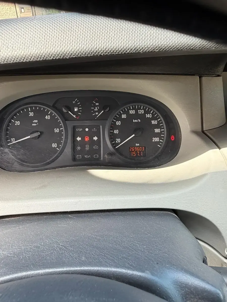 Gebraucht Opel Vivaro 85 PS (62 kW) 2003 Van / Kleinbus