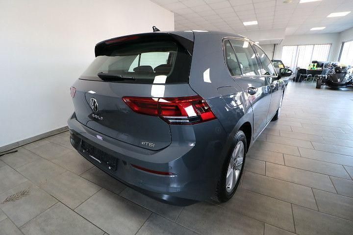 Gebraucht VW Golf VIII 110 PS (80 kW) 2022 Grau Limousine