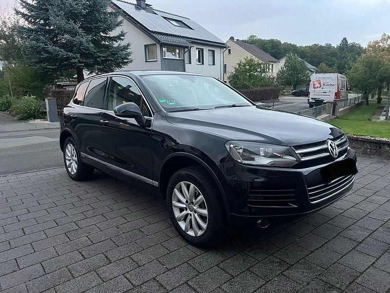 Schwarz Gebraucht 2011 VW Touareg SUV | 12.000 € (Superpreis) - Bild 1/4