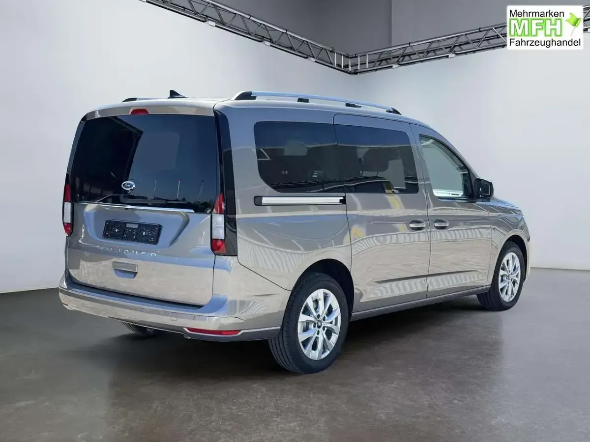 Neu Ford Tourneo Titanium 122 PS (89 kW) 2026 Comet grey Van / Kleinbus