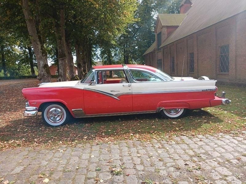 Gebraucht Ford Fairlane 228 PS (167 kW) 1956 Rot Limousine