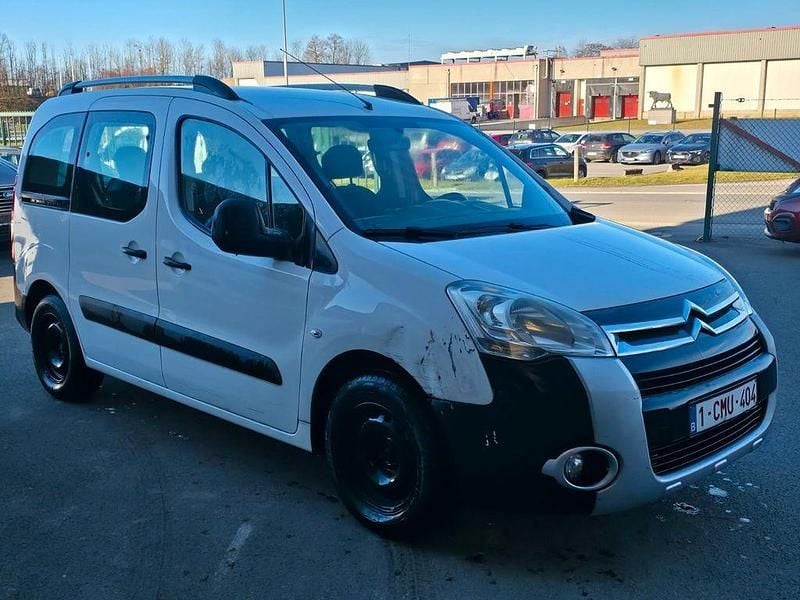 Gebraucht Citroën Berlingo 75 PS (55 kW) 2012 Weiß Van / Kleinbus