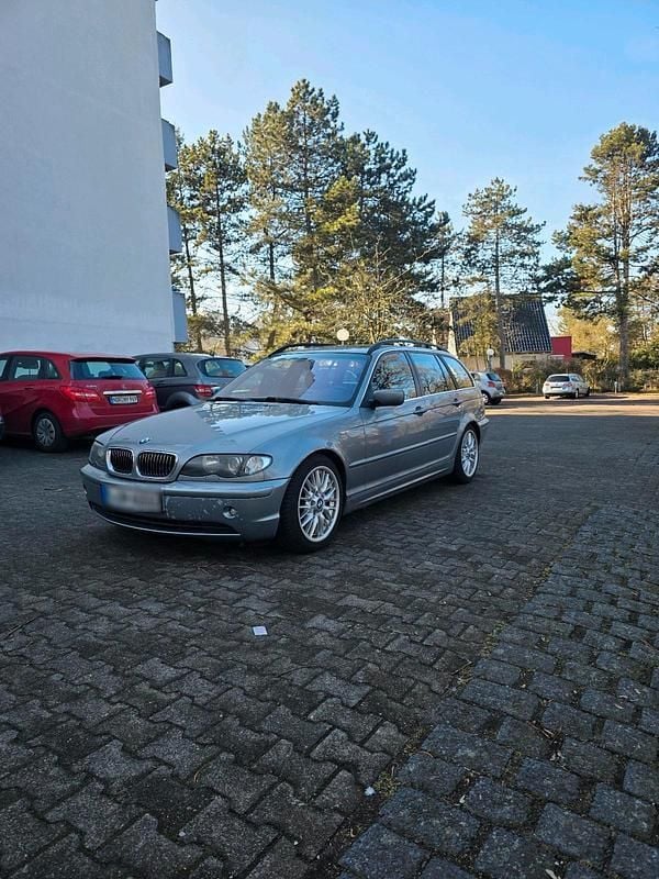 Gebraucht BMW 330 204 PS (150 kW) 2004 Silber Kombi