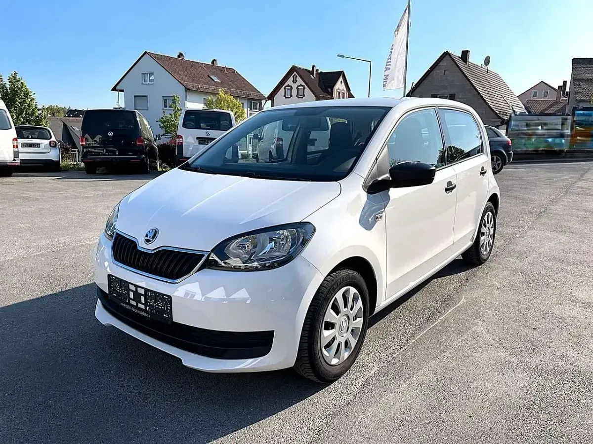 Gebraucht Skoda Citigo Active 60 PS (44 kW) 2018 Candyweiss Kleinwagen