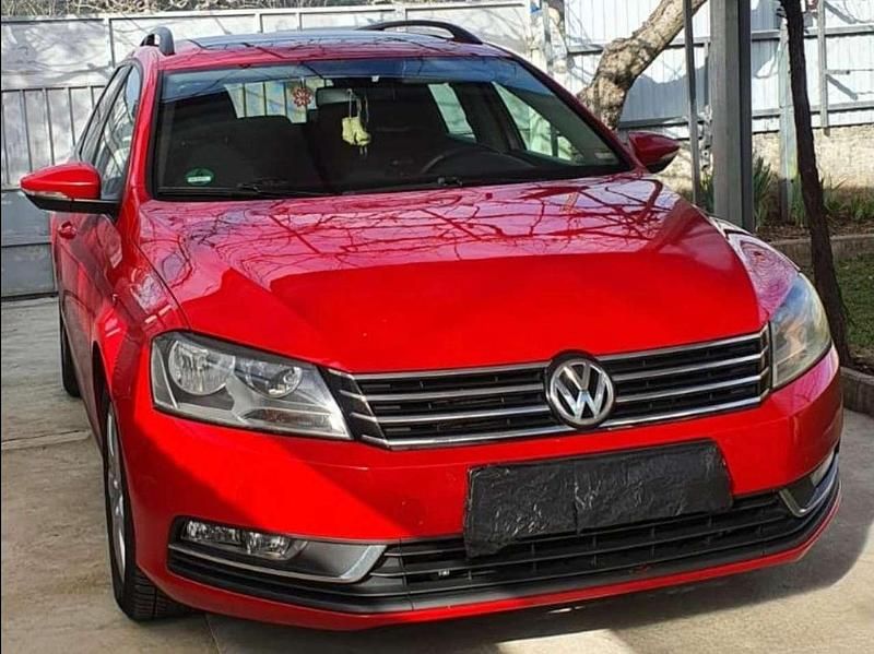 Gebraucht VW Passat Trendline 140 PS (102 kW) 2014 Rot Kombi