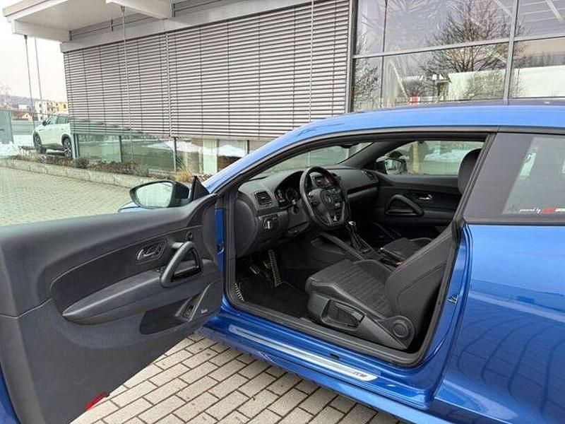 Gebraucht VW Scirocco R 265 PS (194 kW) 2011 Rising blue metallic Coupé