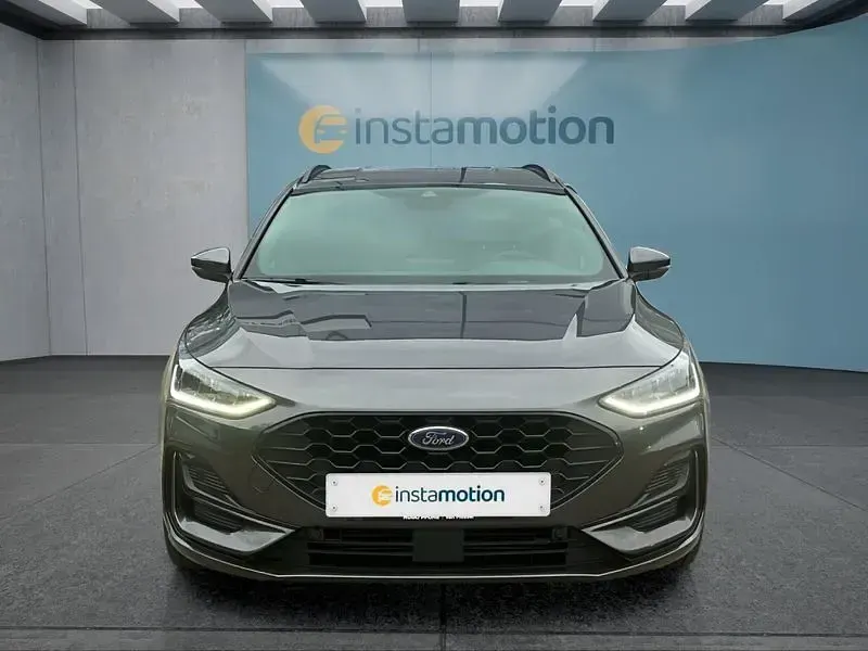 Gebraucht Ford Focus ST-Line 155 PS (114 kW) 2023 Grau Kombi